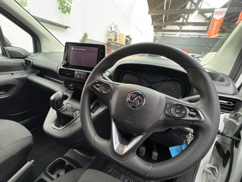 VAUXHALL COMBO