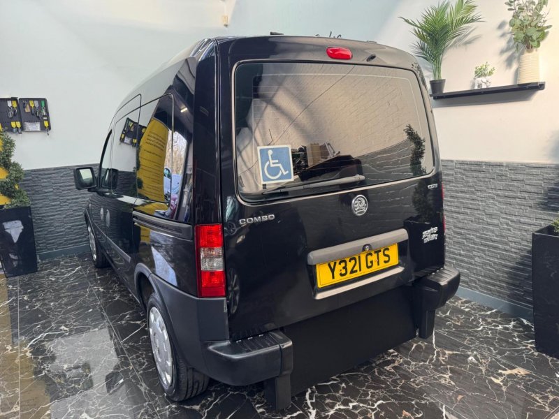 VAUXHALL COMBO