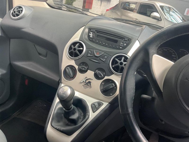 FORD KA