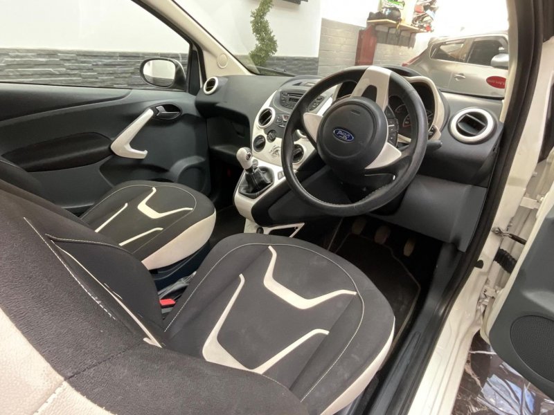 FORD KA