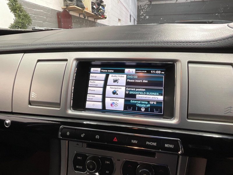 JAGUAR XF