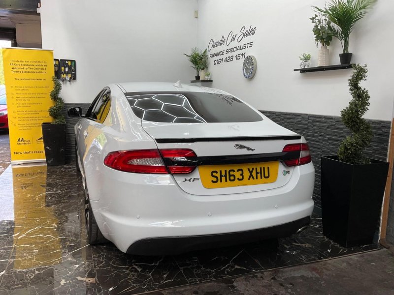 JAGUAR XF