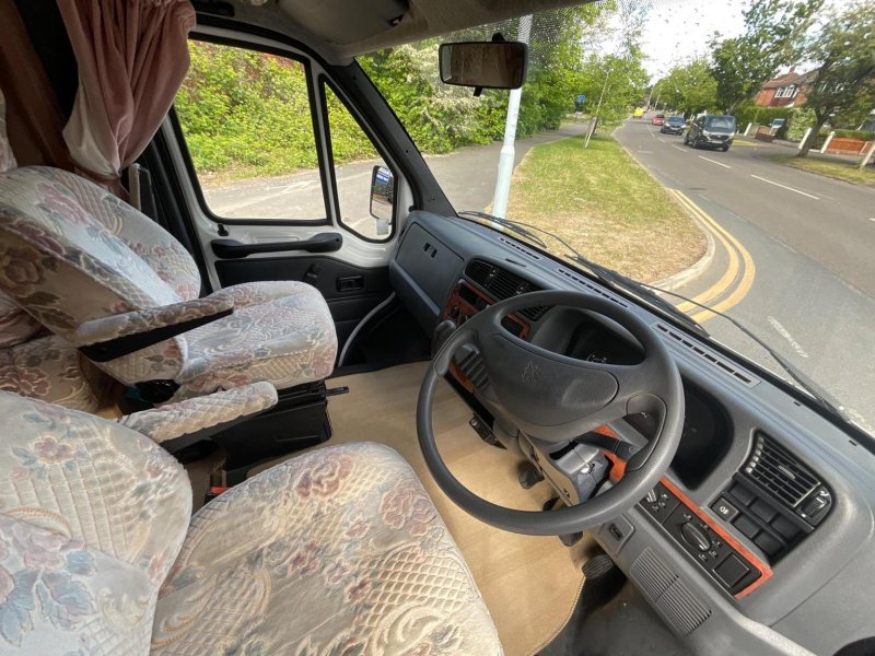 PEUGEOT BOXER
