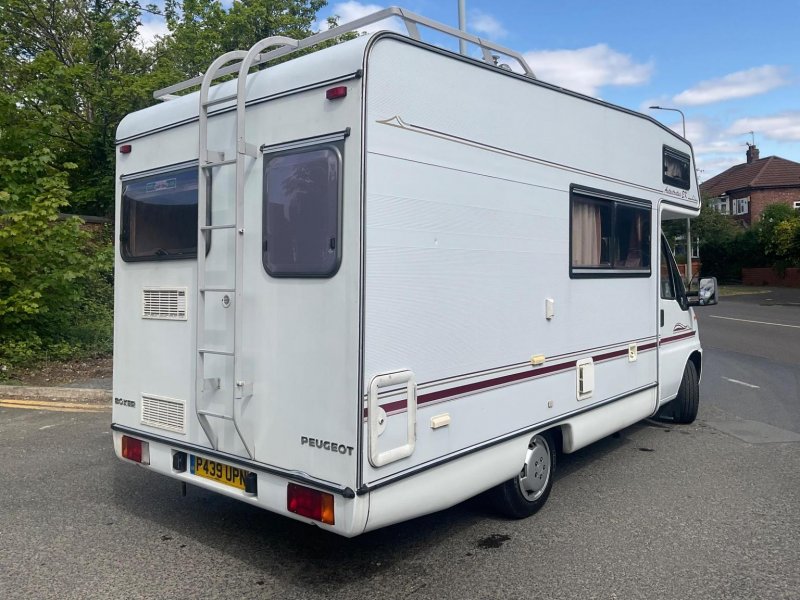 PEUGEOT BOXER