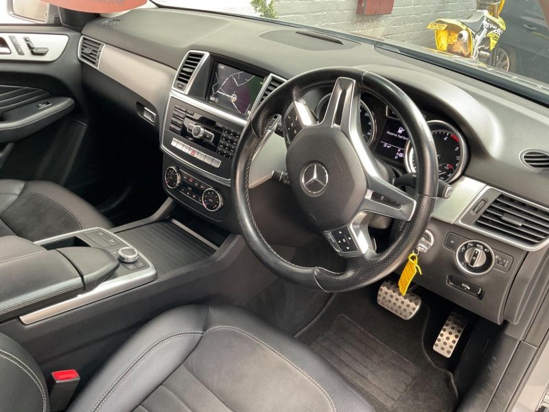 MERCEDES-BENZ M CLASS