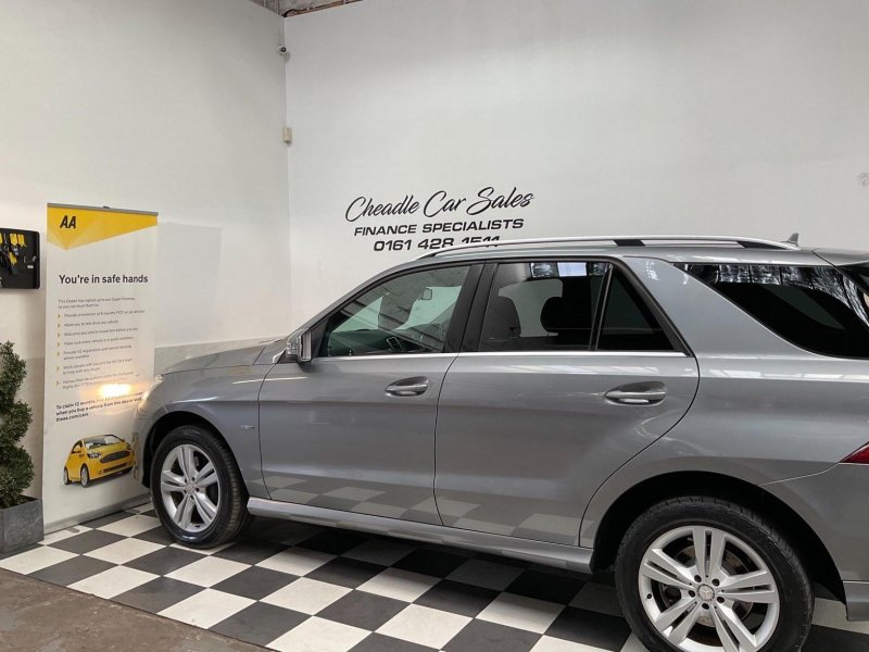 MERCEDES-BENZ M CLASS