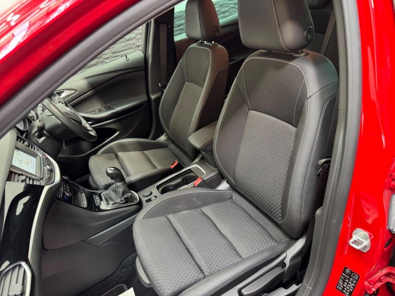 VAUXHALL ASTRA