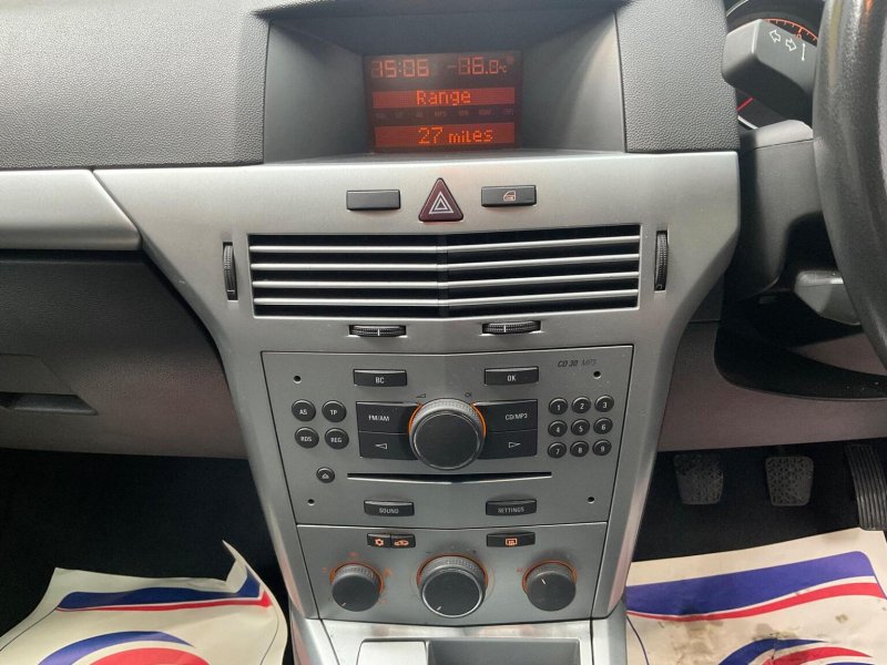 VAUXHALL ASTRA