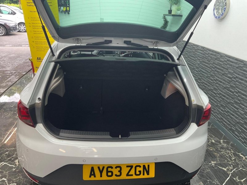 SEAT LEON