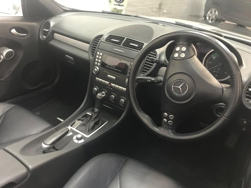 MERCEDES-BENZ SLK