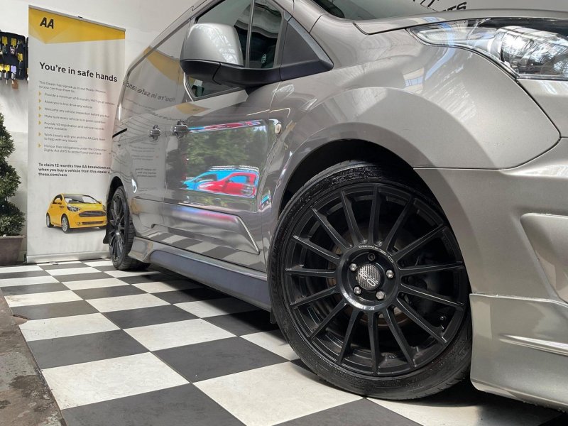 FORD TRANSIT CONNECT