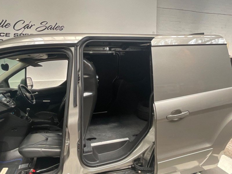 FORD TRANSIT CONNECT