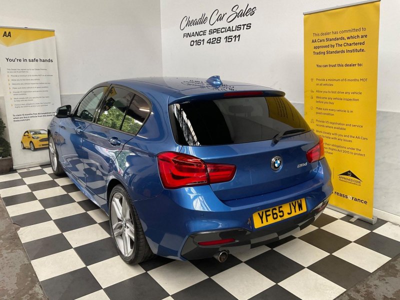 BMW 1 SERIES