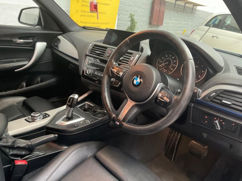 BMW 1 SERIES