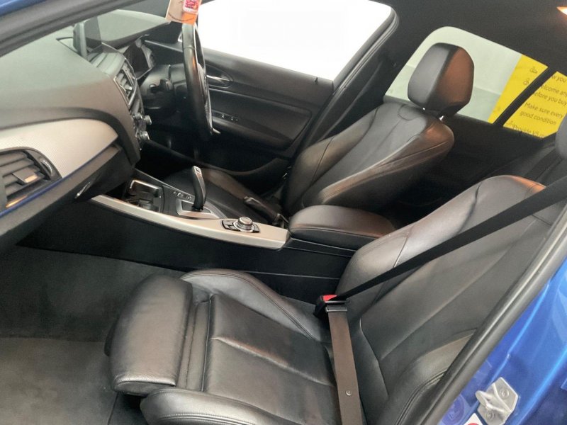 BMW 1 SERIES