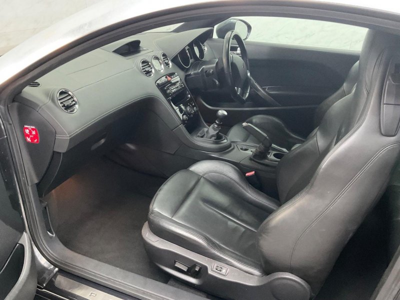 PEUGEOT RCZ