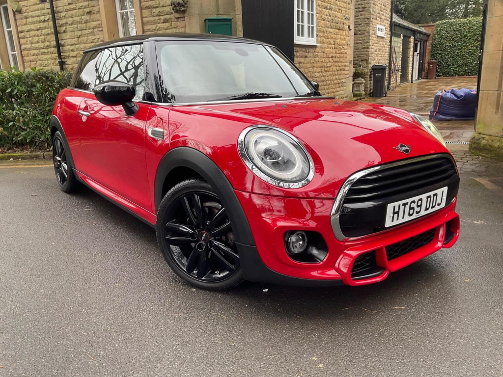 2019 MINI HATCH