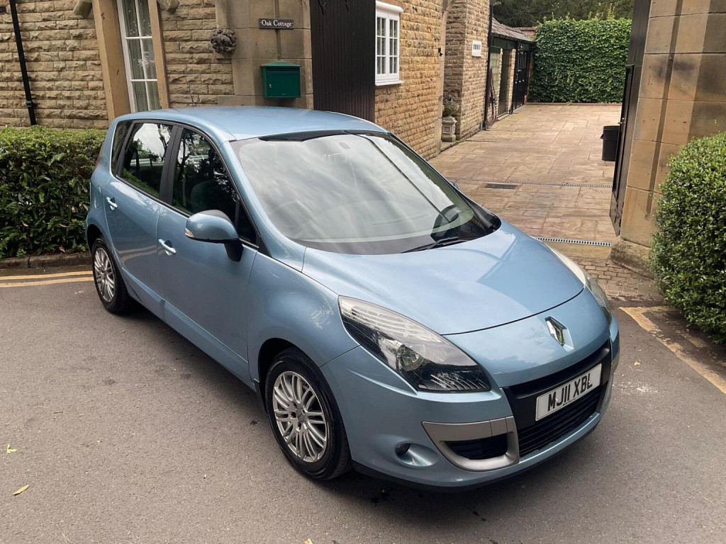 2011 Renault Scenic